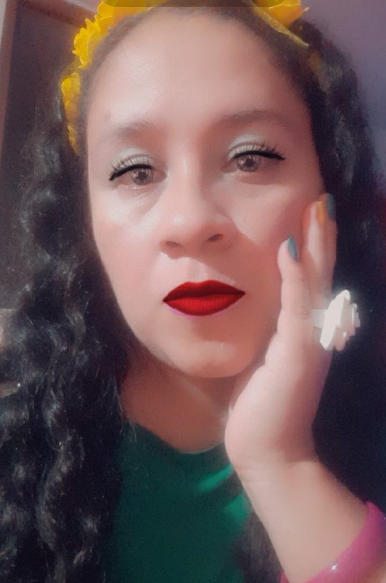 83_lizbeth's tweet photo. #HappyNewYear2024 
#FelizAnoNuevo 
A cada uno de uds en donde esten les deseo un
Feliz Año lleno de salud y éxitos luchemos por lograr esos objetivos🥂🍇👏🕺🍾😅🤗🎉💃🎊un abrazo 🤗😅🥂
Feliz 2024!!😅🥂🎊🍇👏🎉🍾🕺 https://t.co/CxulgKILon