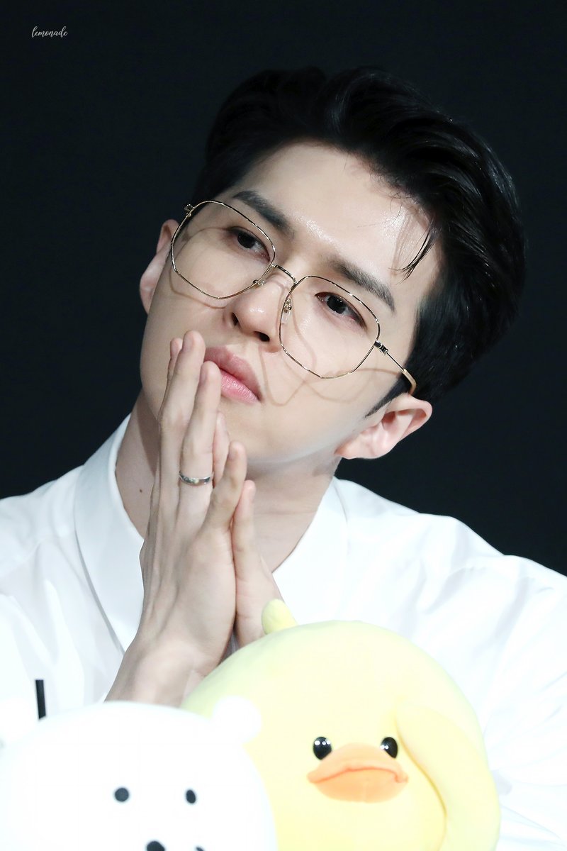 lemonade406's tweet photo. 231231 점프업 팬싸인회

 오피스물 한편 뚝딱🫢

#빅스 #VIXX #KEN #켄 #이재환 #Amnesia #CONTINUUM 
@jaehwany0406 https://t.co/5BKRuKEtuV