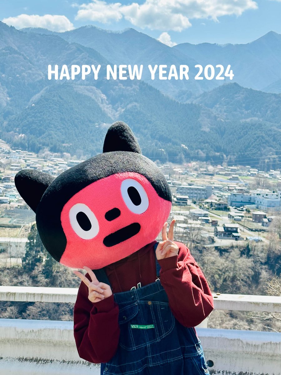 新年明けましておめでとうございます🐉✨ 本年もぼっちぼろまるを よろしくお願いします!!!!!!