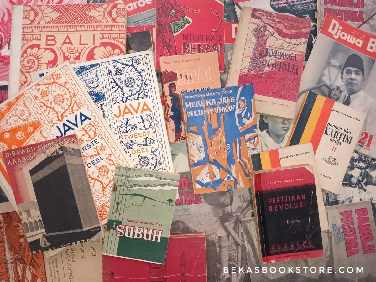 Selamat Tahun Baru
Mulailah dengan membaca buku
 
sumber gambar: koleksi pribadi 

#tahunbaru #newyear #buku #bukulama #bukubekas #book #rarebooks #tokobukuonline #tokobukubekas #vintagebooks #bookshop #bookstore #library #perpustakaan #booklover #booknerd #bekasbookstore