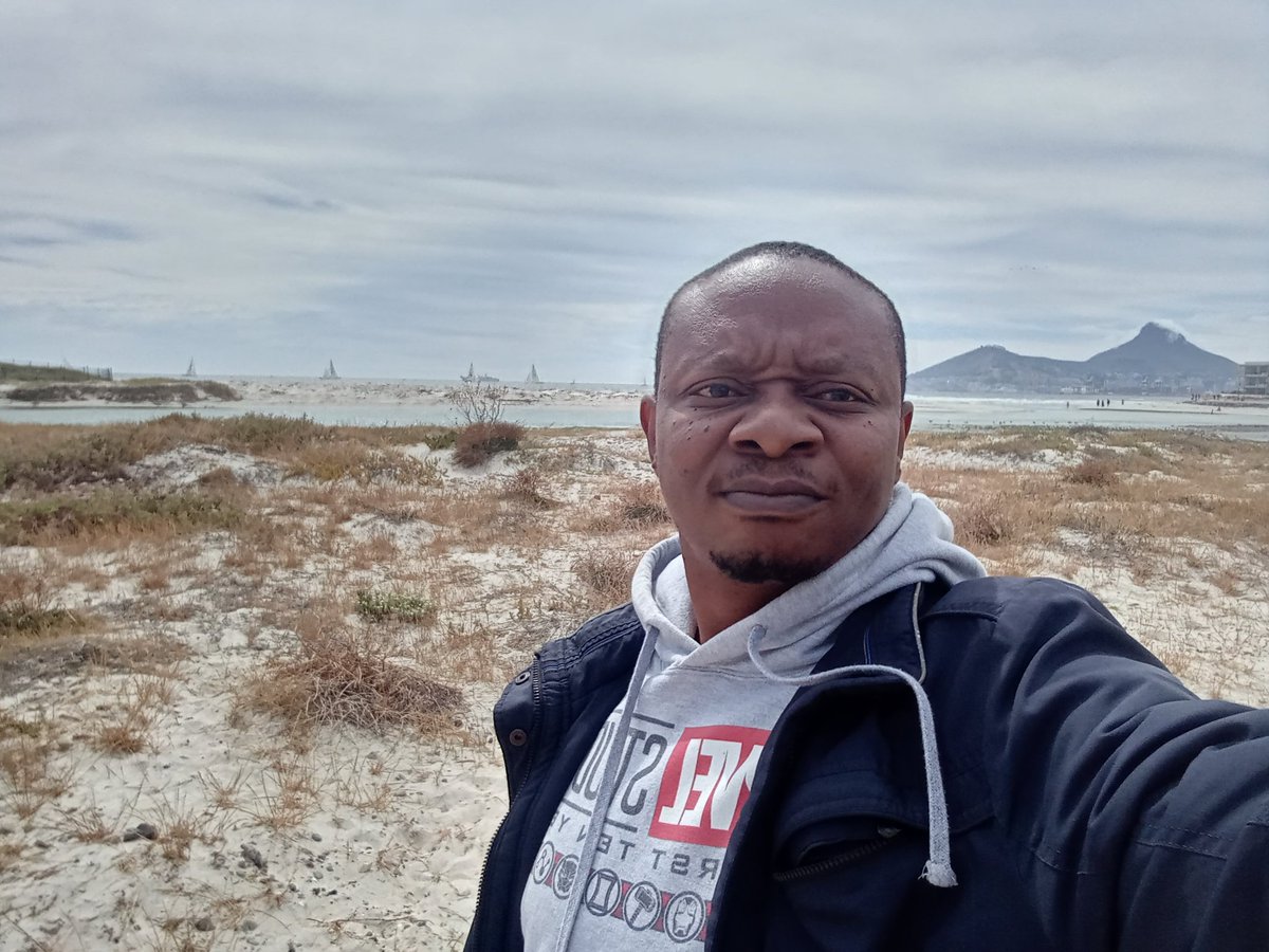 casoojinnaka's tweet photo. Happy New Year 🙌🏽 to you and Happy Birthday 🎂 to me.
#Atom4Peace
#NetZeroNeedsNuclear
#Atom4NetZero https://t.co/5Vq9osHqRf