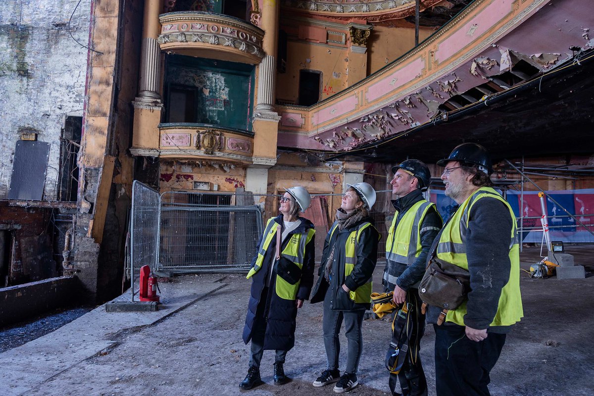 #HappyNewYear from everybody at the #BurnleyEmpireTrust (left to right) Michelle, Sophie, Steve &amp; Allen. 

#Thankyou to everyone who's been supporting our work towards #restoring and #reusing the #Burnley Empire, to everyone who's ever stopped to chat, to everyone who attended...