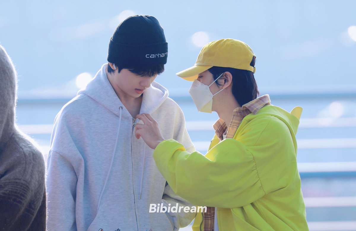 bibidream_02's tweet photo. 240101 ICN

🦊🐹🤞🏻

#런쥔 #지성 #NCTDREAM
#RENJUN #JISUNG #NCT https://t.co/7g77mB0XS5