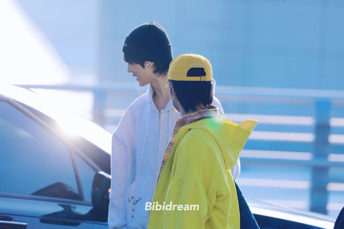 bibidream_02's tweet photo. 240101 ICN

🦊🐹🤞🏻

#런쥔 #지성 #NCTDREAM
#RENJUN #JISUNG #NCT https://t.co/7g77mB0XS5