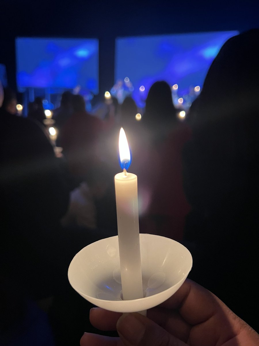 Thankful to 2023 for all the lessons. Excited to welcome 2024 and let my light shine.