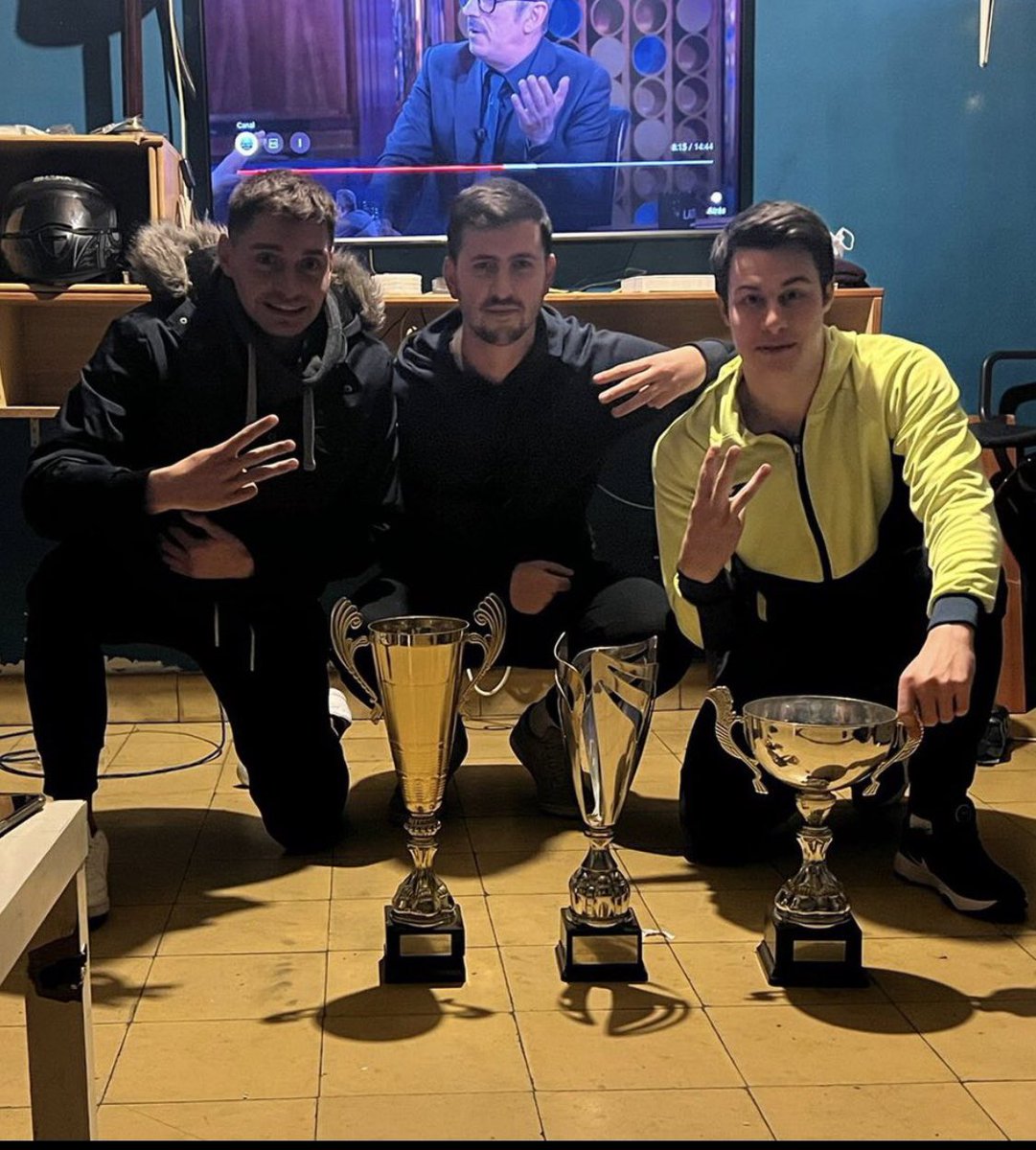 Burna noche para recordarlo...  a que peña ira la copa? #desarmeunosolo