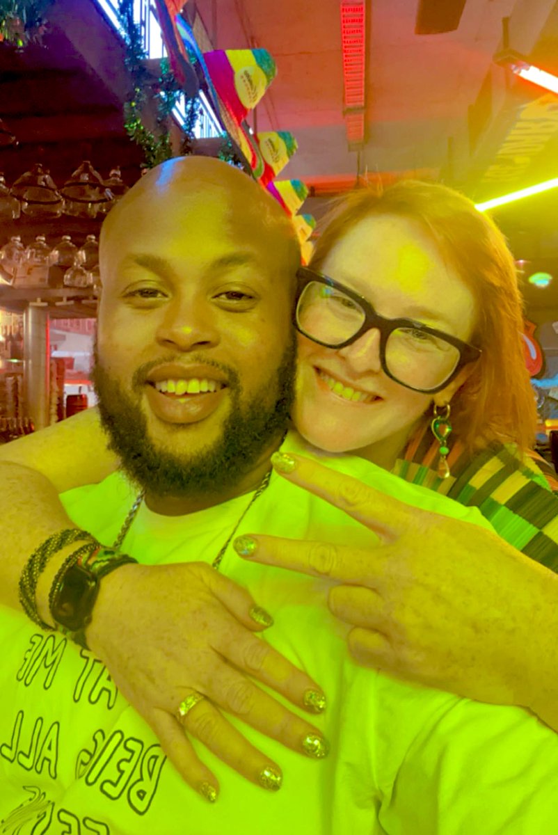 Labablu's tweet image. Happy new year from my family to yours ❤️🫂 #RWOT #RWOX