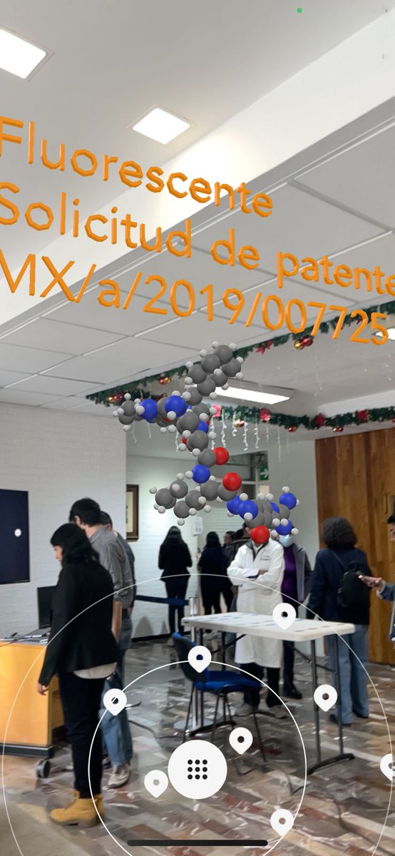 We celebrated 2023 at the Instituto de Química with our usual annual symposium (@iquimicaunam). This year we arranged an exhibition of AR molecules and proteins powered by the Spheroid Universe platform (@Spheroid_io ). We were thrilled to see the students' excitement!