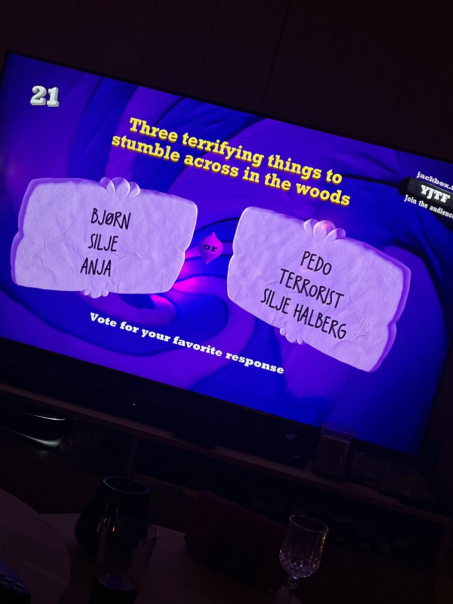 HalvveisNormal's tweet image. Jackbox går alltid utover meg