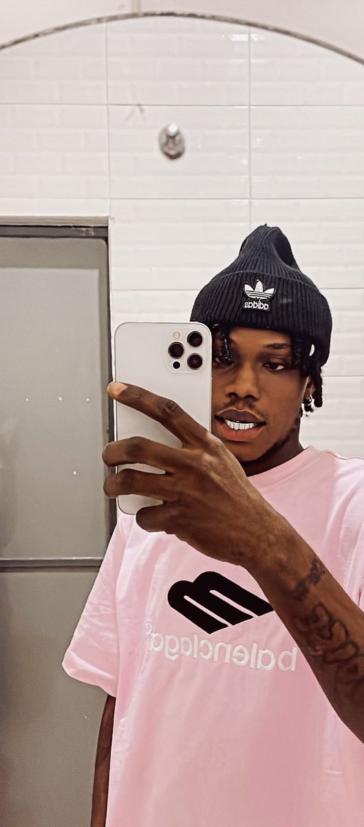 IRazorboy's tweet image. I look like metro too much.lol @MetroBoomin true or false?