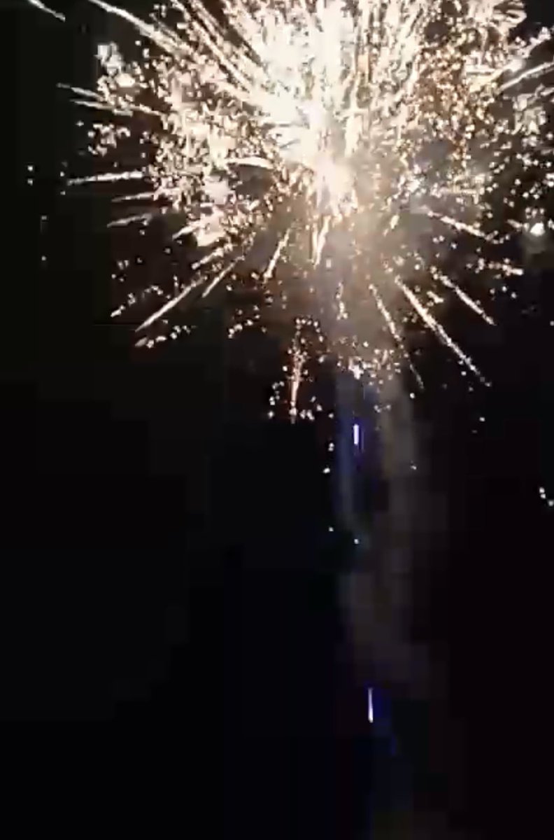 suci_4u's tweet photo. ..smg 2024 lebih baik dari 2023.. 
#HappyNewYear https://t.co/QVgJUABnRF