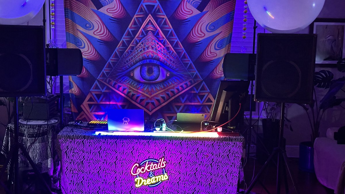 CennyHusky's tweet photo. We throw down https://t.co/6KEAnZAipq