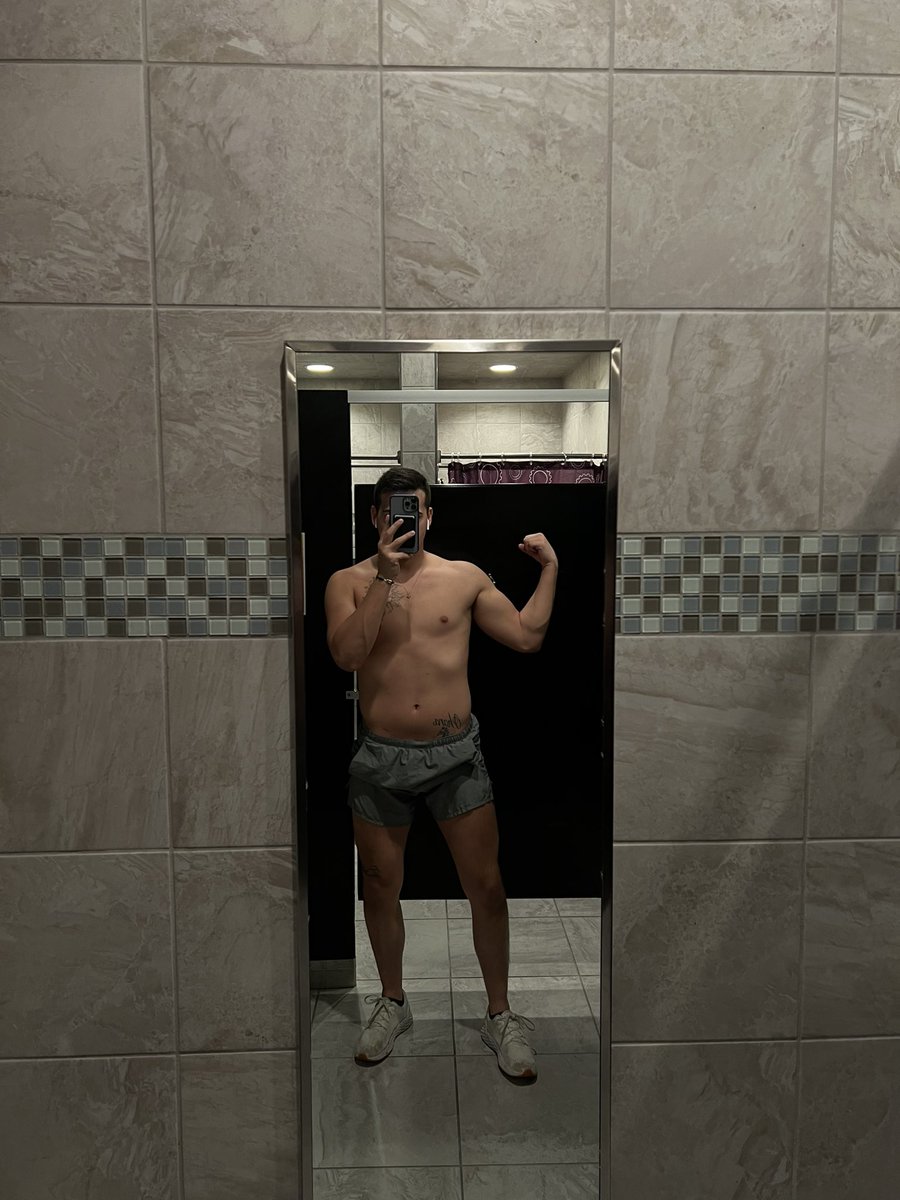 My birthdays in 4 hrs. 😳🩵