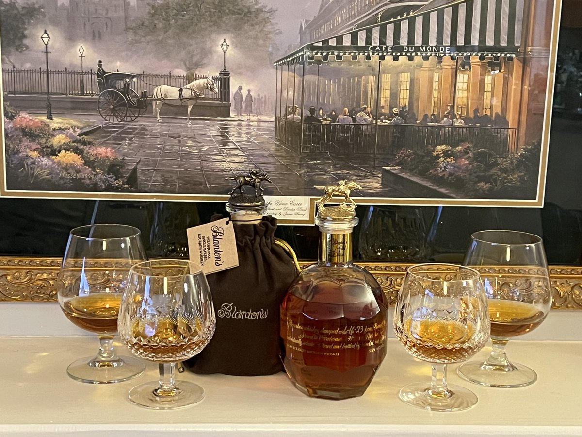 braxtonomic's tweet photo. @BlantonsBourbon Gold pony time! https://t.co/7pOQZZb6nW