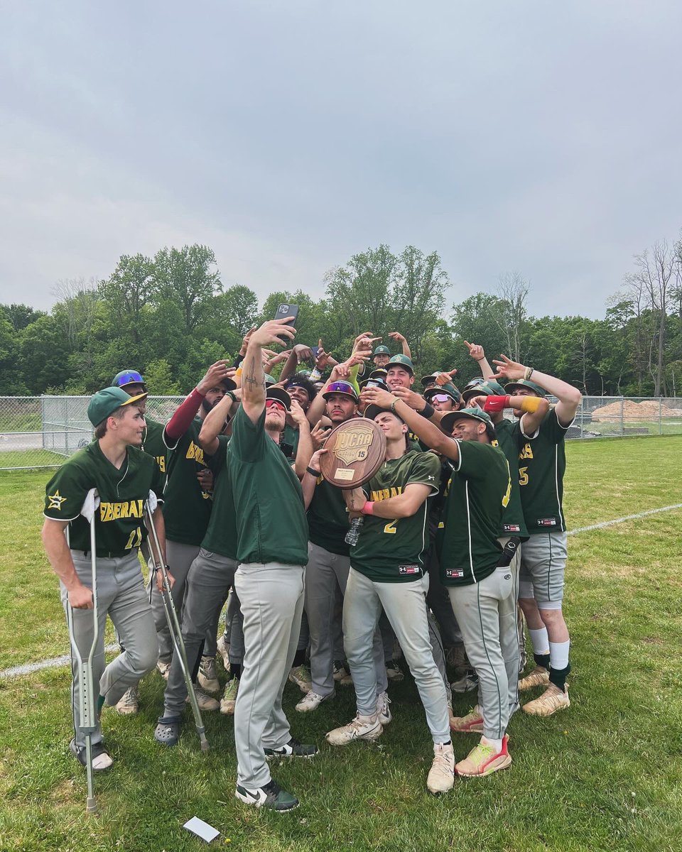 Sully_Baseball's tweet photo. 2023 was pretty cool…Let’s run it back in 2️⃣0️⃣2️⃣4️⃣ 🏆
#sullyball #happynewyear #jucobandits https://t.co/mWZpcdnIZq
