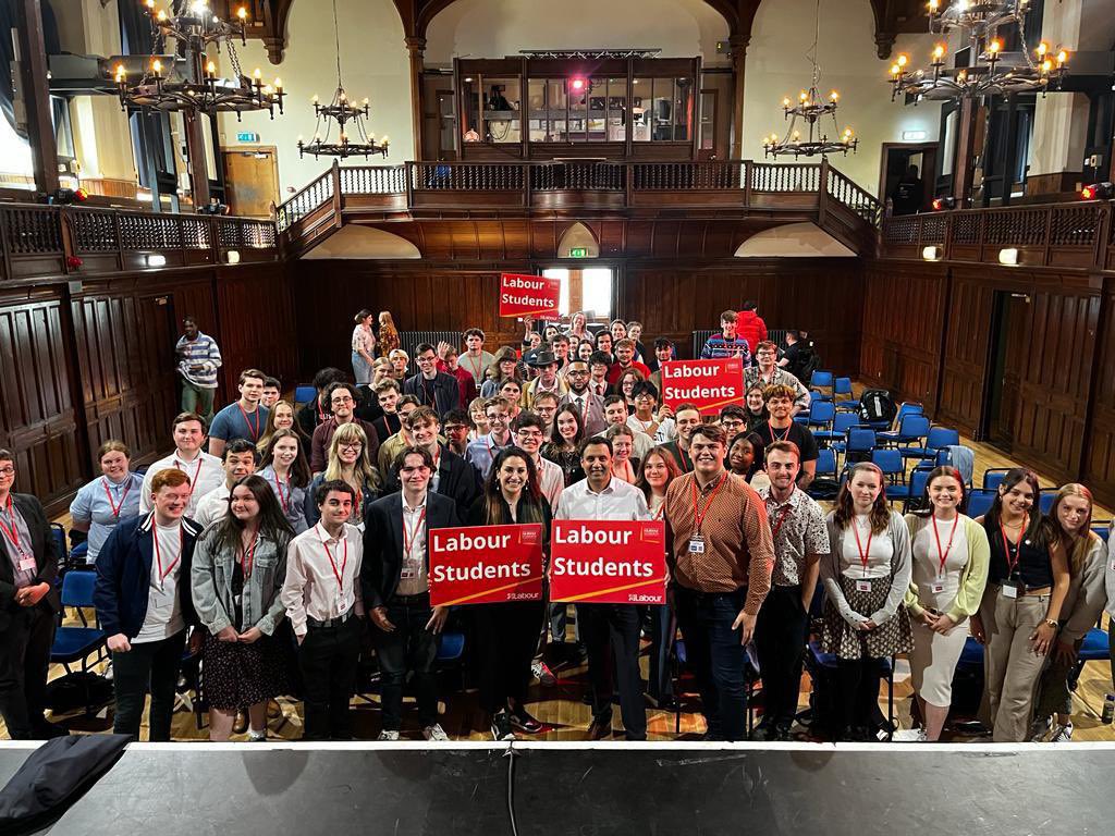 these are just some of my favourite moments from 2023, campaigning with @LabourStudents, advocating for @votesat16 with the British Youth Council and attending conferences, to use my voice to speak on the issues affecting young people in the UK. 

Here’s to 2024 🌹