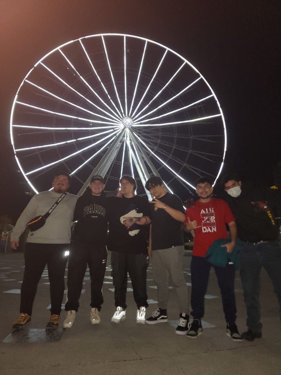 franzera tweet media