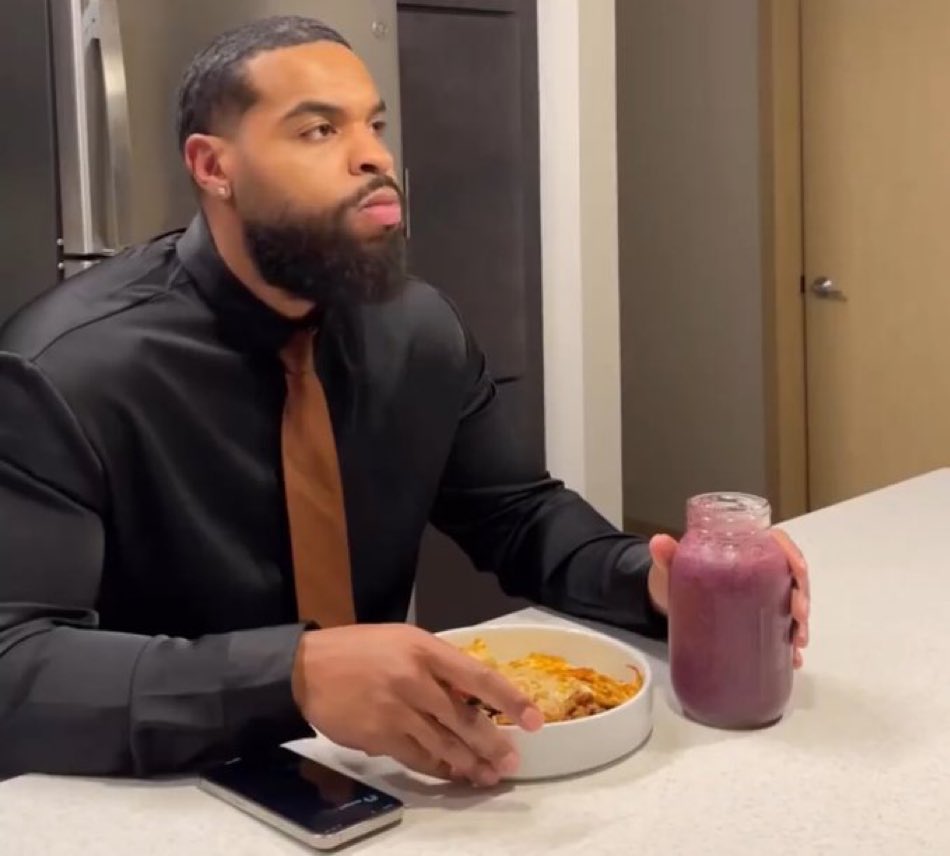 Darvin Ham watching the other team go on a 24-0 run