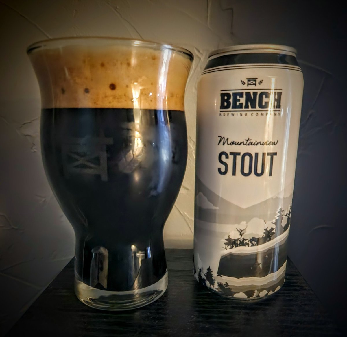 The Bake (@thebake76) on Twitter photo <a href="/dadmann_walking/">Dadman Walking</a> #cheersing you with my <a href="/benchbrewing/">Bench Brewing Company</a> Mountainview Stout
#happynewyear <a href="/dadmann_walking/">Dadman Walking</a> #cheersing you with my <a href="/benchbrewing/">Bench Brewing Company</a> Mountainview Stout
#happynewyear