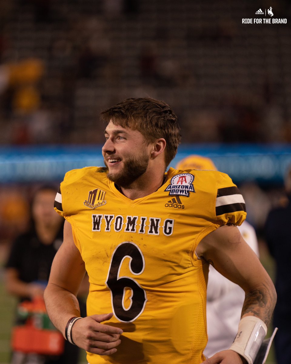 wyo_football's tweet photo. Going out in style. https://t.co/IXu72IoCeK