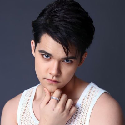 HELLO 2024!!! GROWTH, PEACE OF MIND, TRUE HAPPINESS, REAL APPRECIATION AND GENUINE LOVE THIS YEAR!!!
#NewProfilePic