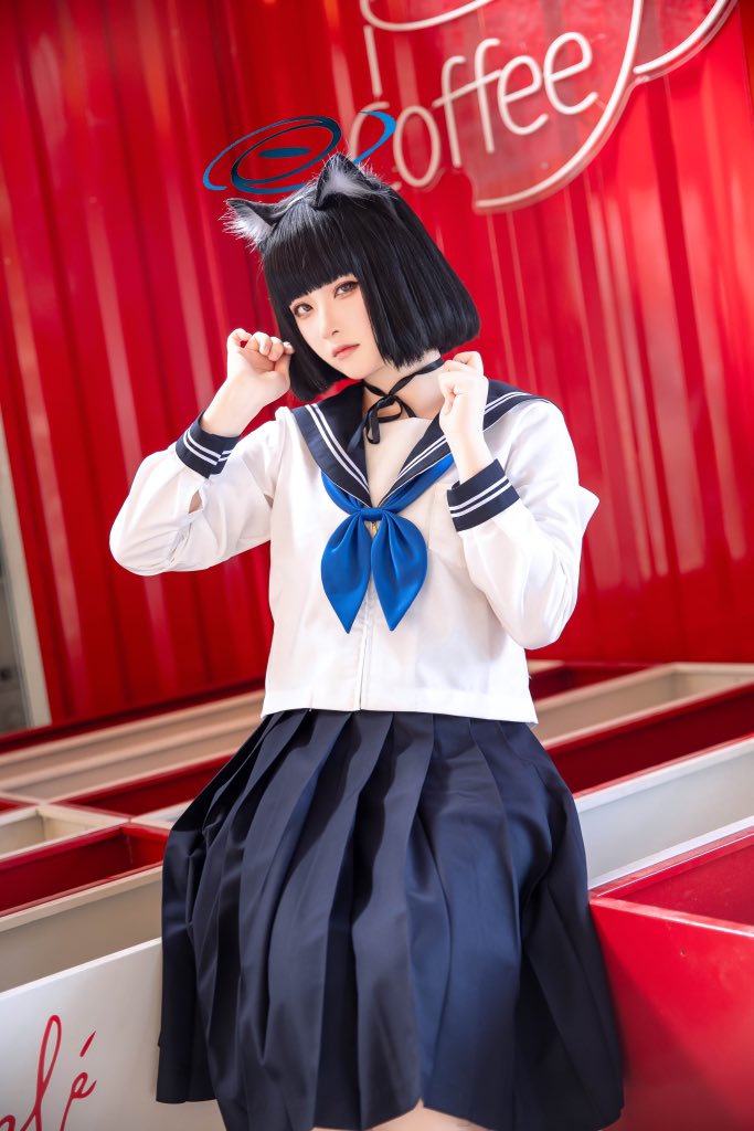 猫猫祝你元旦快乐！happy new year😙祝大家新的一年财源广进大便通畅 https://t.co/QsdjKxW0p5