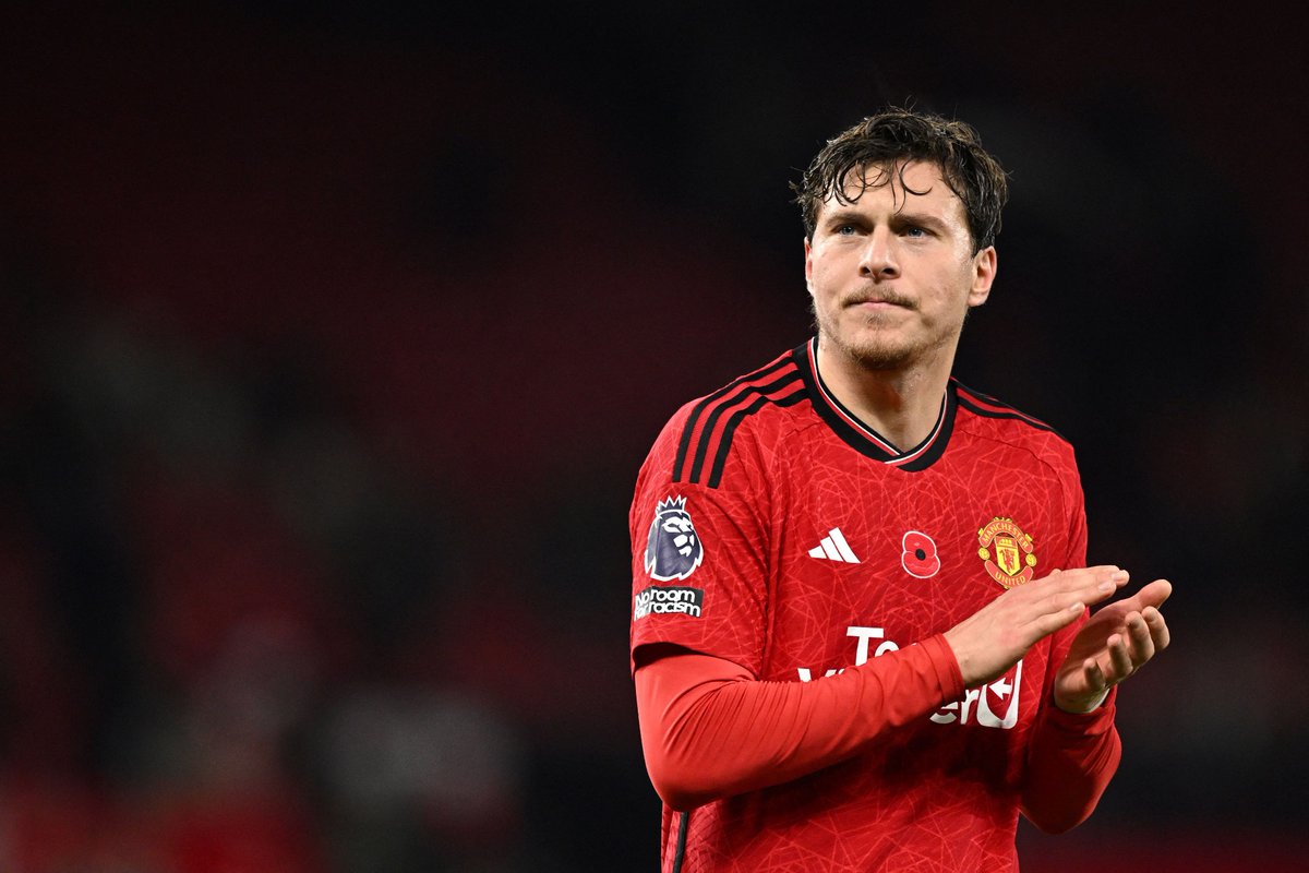 🚨🔴 Manchester United sent formal letter to Victor Lindelof’s camp to confirm they have activated the option to extend the contract.

Lindelof now officially under contract at Man Utd until June 2025.

Same expected to happen with Hannibal and Wan Bissaka if all goes to plan.