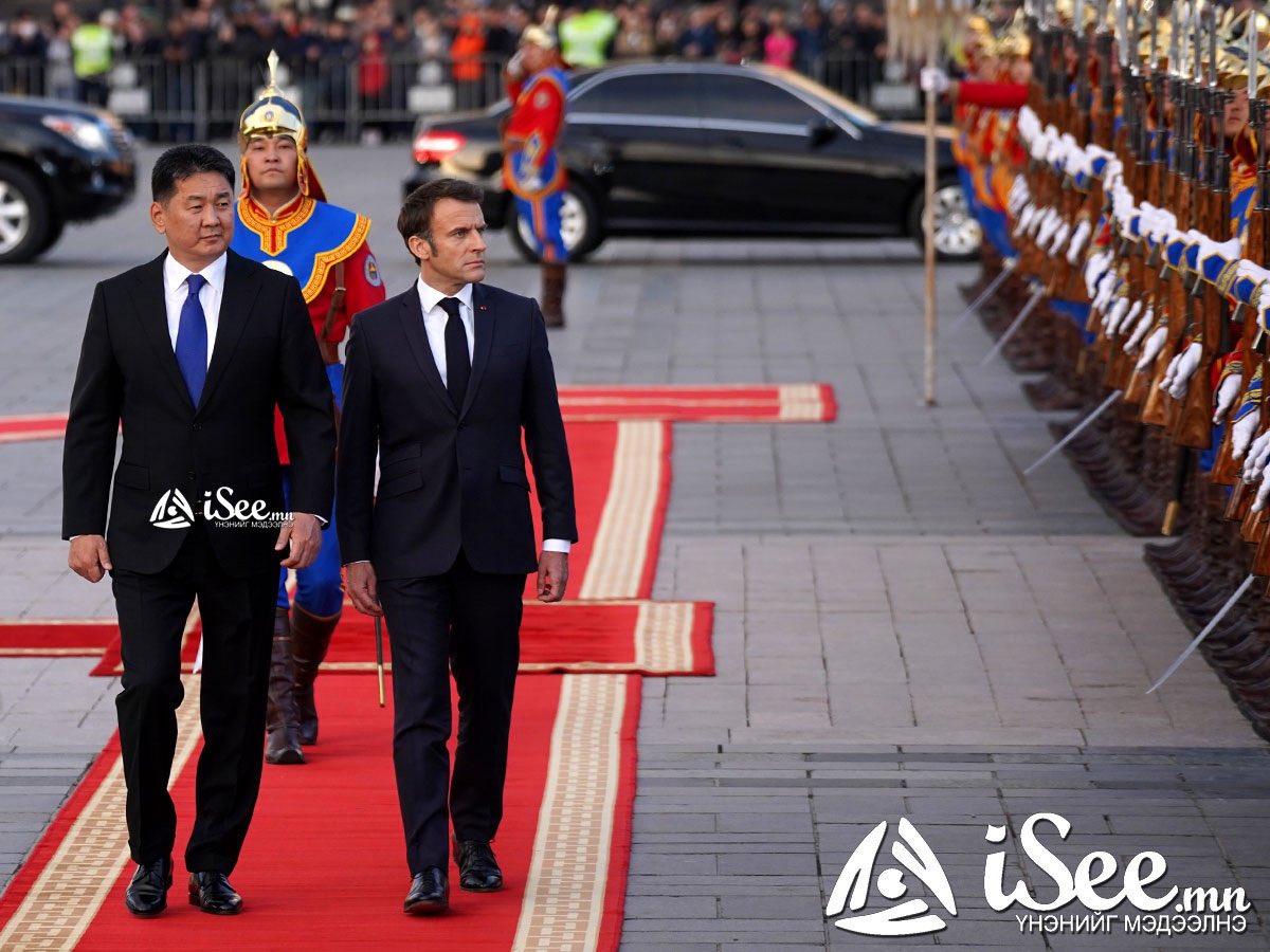 Хүрэлсүх ерөнхийлөгч бүх талаараа Жёнкогоос мянга дахин илүүшдээ!
Яагаад сүүлийн үед ерөнхийлөгчрүү дайрах нь ихэсчвээ? 
Оросууд Цэдэнбалыг үзэн ядуулсан шигээ
Хүрэлсүхийг үзэн ядуулах нь уу? 
Больж үз!
Бидэнд Францтай уранаа ашиглах нь л зөв.