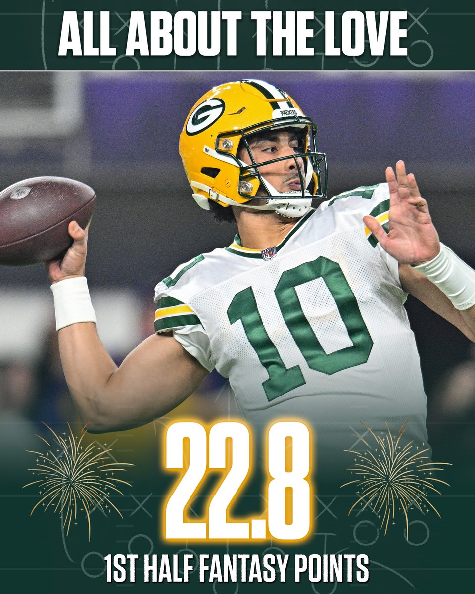 rotoworld_fb's tweet image. What. A. Half. #GoPackGo