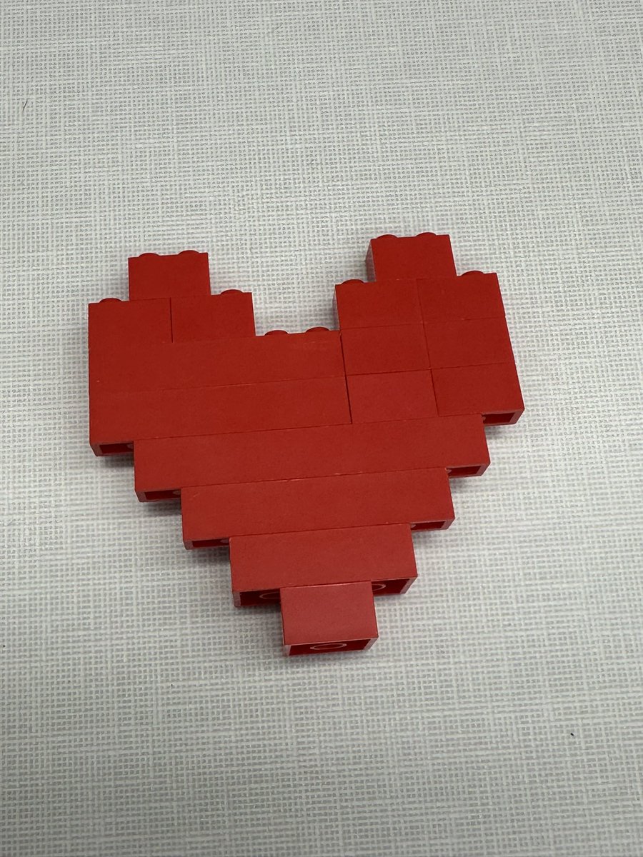 More hearts made <a href="/PISDJohnsonElem/">Johnson Elementary</a> to make a difference for kids in need! Thanks Lego Group !
#BuildToGive <a href="/PISD_Libraries/">Prosper ISD Library Services</a> #ProsperProud