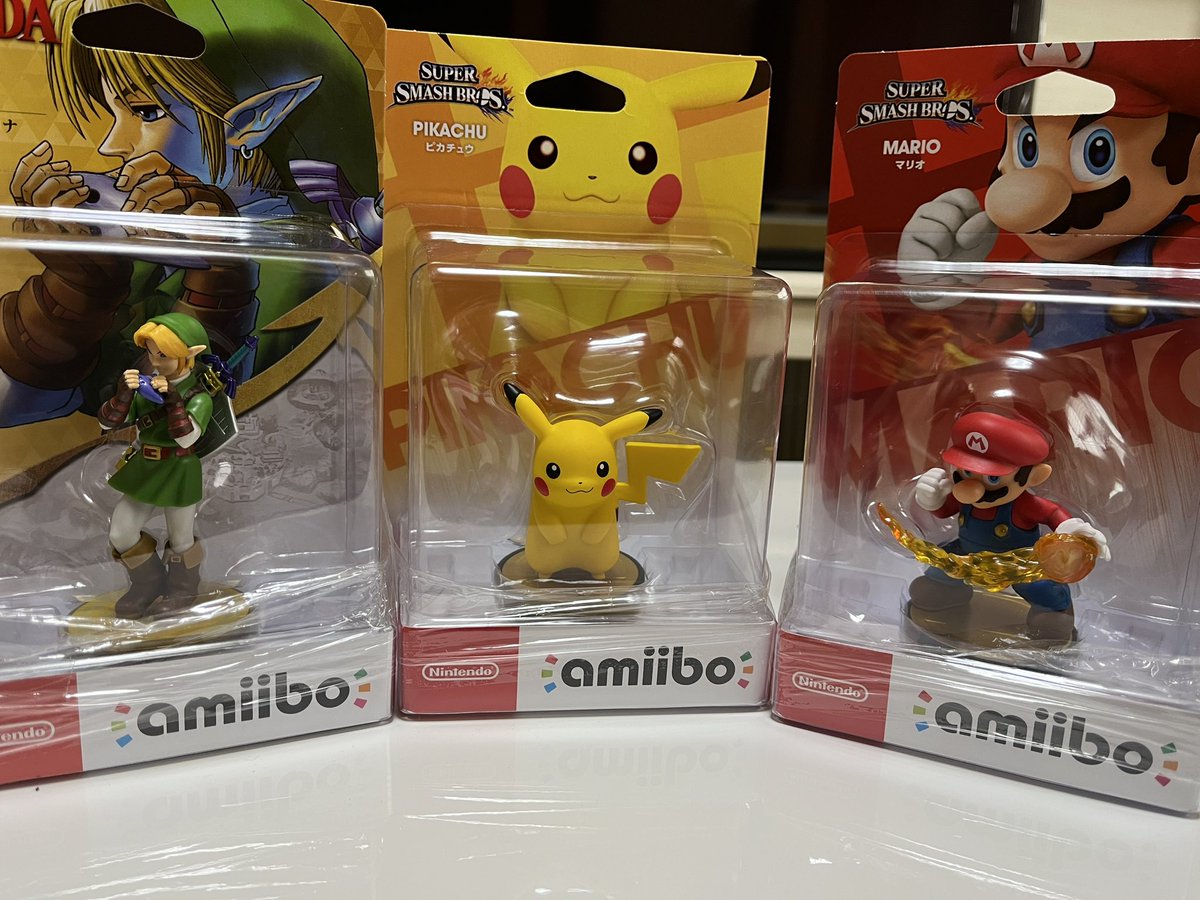 さっきお年玉の代わりに3歳になる甥っ子におもちゃを買ってきた
マリオとポケモンとゼルダは平成生まれ以降の義務教育なのでしっかり教えようと思います