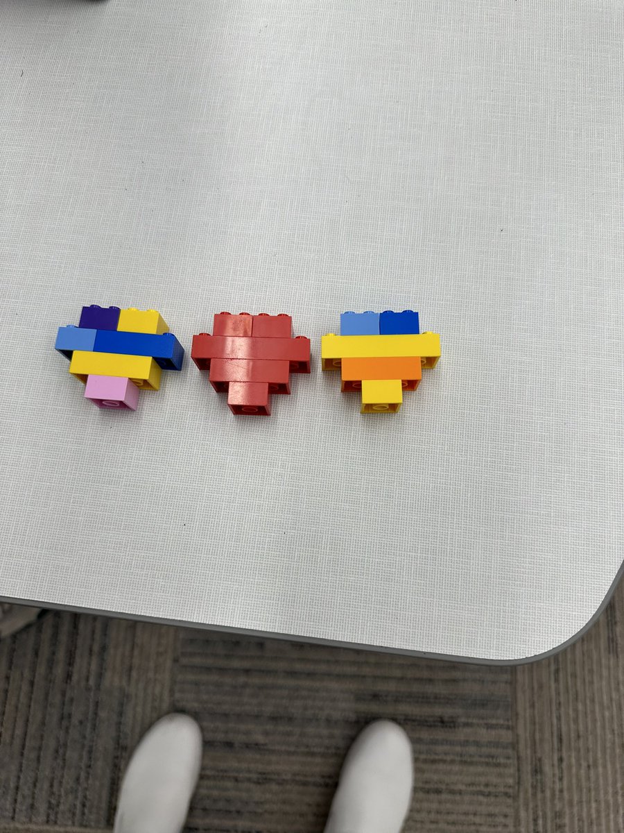 More hearts made <a href="/PISDJohnsonElem/">Johnson Elementary</a> to make a difference for kids in need! Thanks Lego Group !
#BuildToGive <a href="/PISD_Libraries/">Prosper ISD Library Services</a> #ProsperProud
