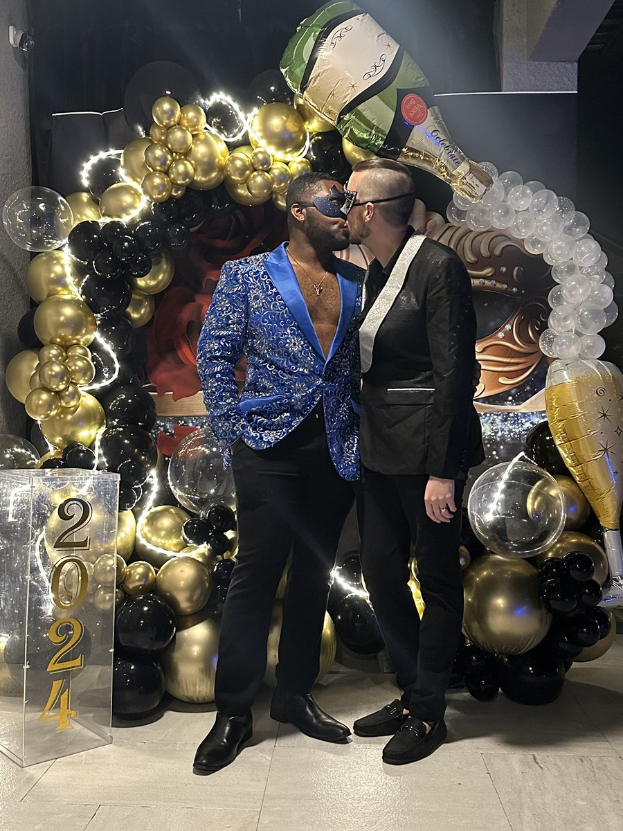 JaeDawson_'s tweet photo. Happy New Year🎇 https://t.co/YwioWrBtgL