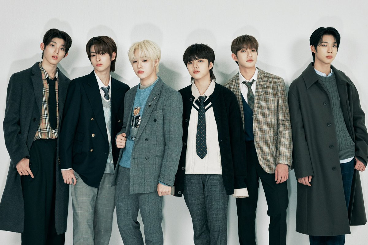 officialTheWind's tweet photo. 더윈드 (The Wind) New Profile Photo

Happy New Year! 🐉

2024년에도 더윈드를 향한
많은 관심과 사랑 부탁 드립니다 💙

#더윈드 #THEWIND #The_Wind
#김희수 #타나톤 #최한빈
#박하유찬 #안찬원 #장현준 https://t.co/V1uYLaWRkv