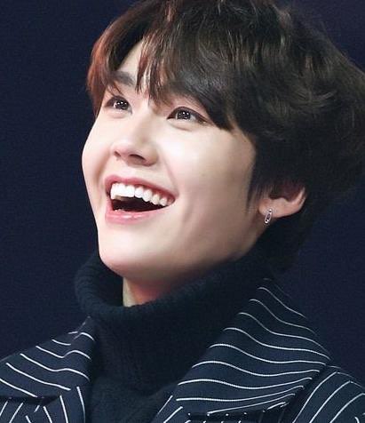 DREAMING_ILL_'s tweet photo. 🎉해피 뉴 이어🎉
훈아 이번 한 해는 행복한 일들만 가득하길 바라!! 언제나 사랑해❤ https://t.co/vliGqCy2X6