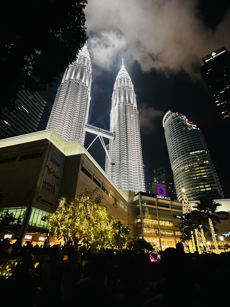 Já em 2024! Feliz Ano Novo a todos.

Already in 2024! Happy New Year to everyone.