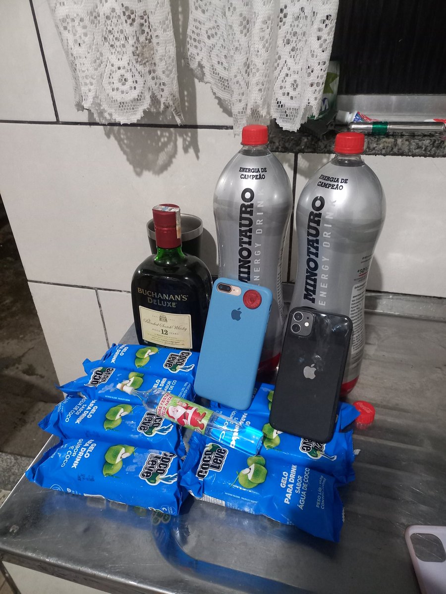 sddterrinha's tweet photo. Feliz ano novo né ☺️ https://t.co/8Wl3wd9yWB