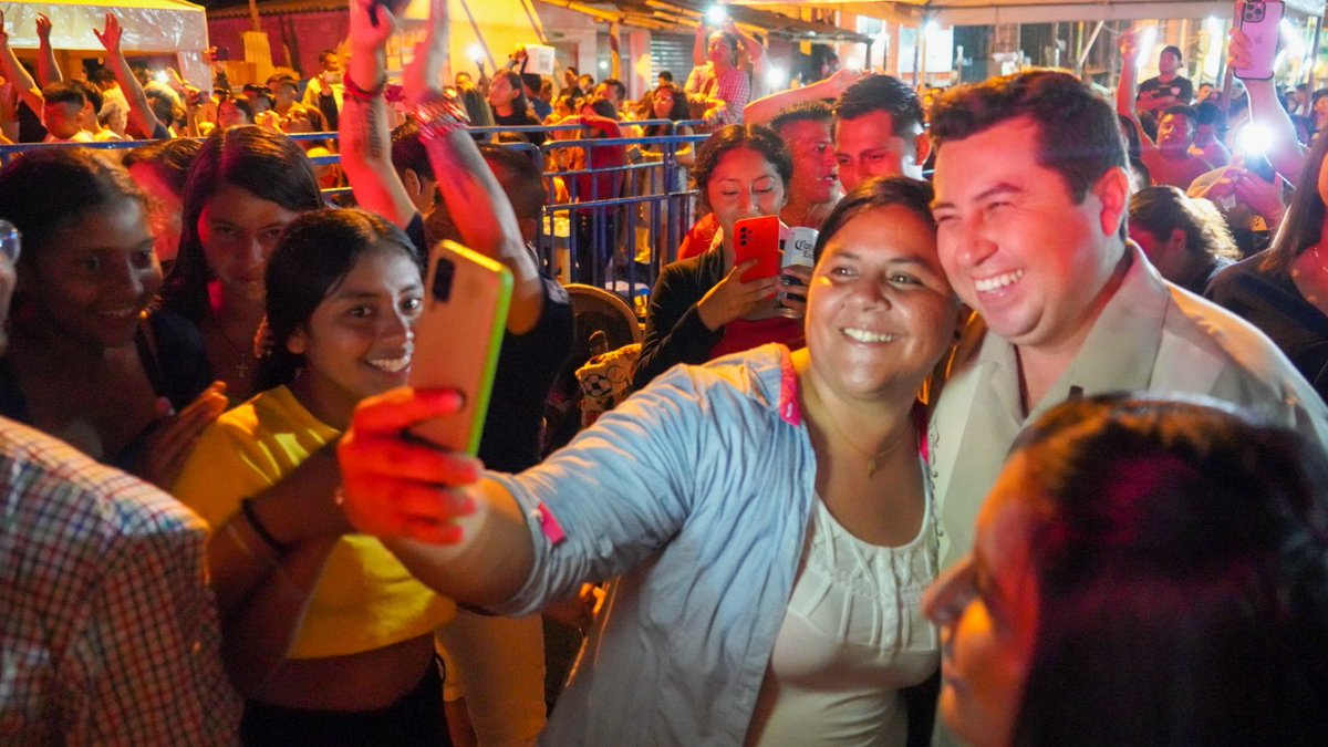 Feliz nuevo año queridas familias peninsulares, amigos y amigas de todo el Ecuador. Dios derrame miles de bendiciones en sus vidas y en sus hogares.

El 2024 llega con una luz de esperanza, que renueva nuestro compromiso.