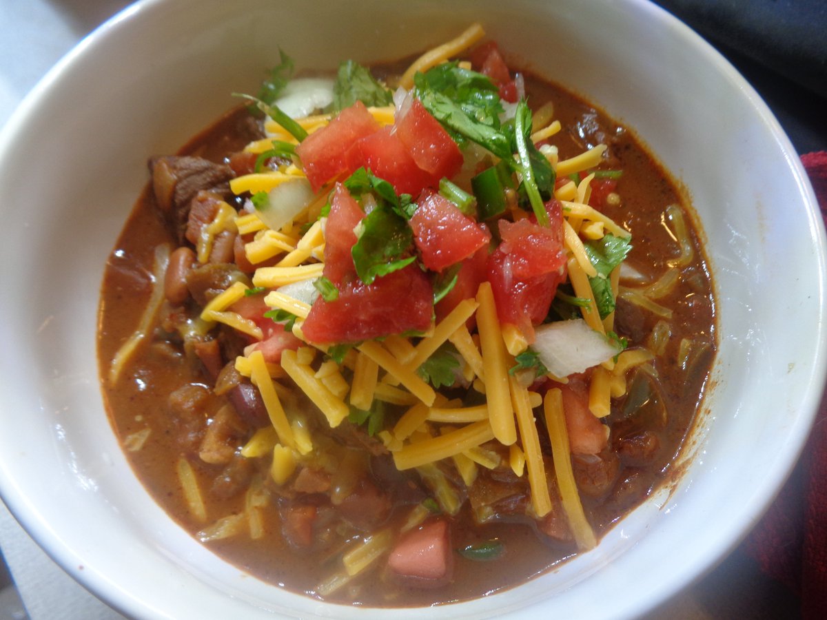 NotYourAvgBliss's tweet photo. Would you look at that?  Chocolate chili, yall.  #withbeans #twittersupperclub https://t.co/aXsUdsoDca