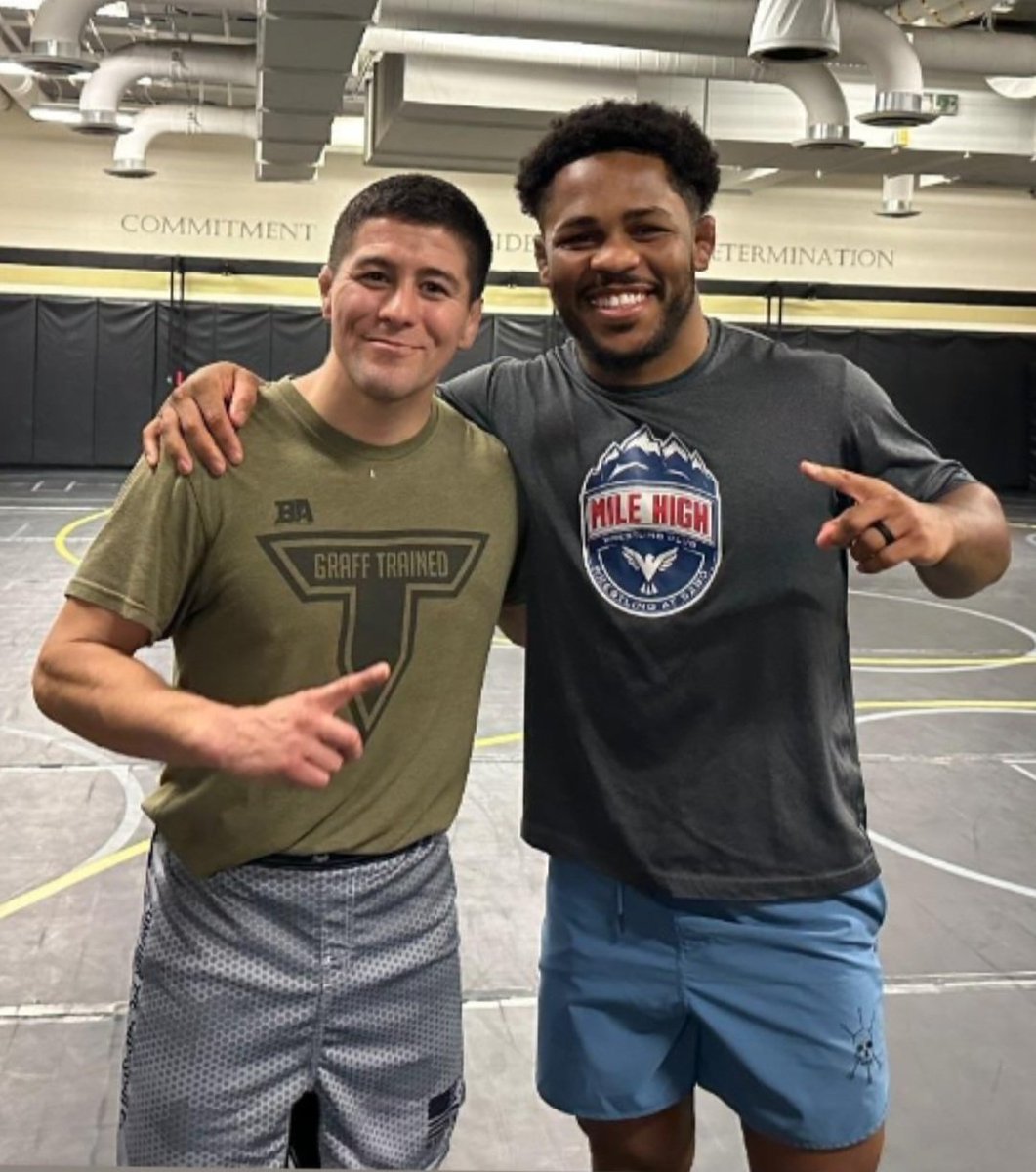 TylerGraff_1's tweet photo. Pure Excellence happening at #milehighwrestlingclub with BadAss @king_colgan Coaching and Leadership. 
Gotta love training with this crew. 
#MHWC🏆🏔👊 @Domv303 @ToddLegg2 https://t.co/ZEaAi9eBas