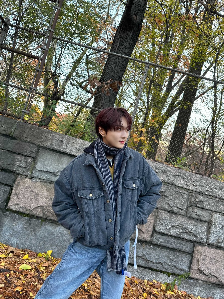 imagine, this yang jungwon as your bf and you're taking pictures of him