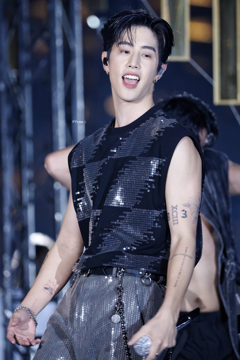 FWanit's tweet photo. พี่จ๋าา น่ารัก 🥹💕

#ICONSIAMxMarkTuan
#WelcomeMarkTuanToThailand 
#AmazingThailandCountdown2024
#ICONSIAMCountdown2024
#MarkTuan #段宜恩 @marktuan https://t.co/JV6j6y1IFg