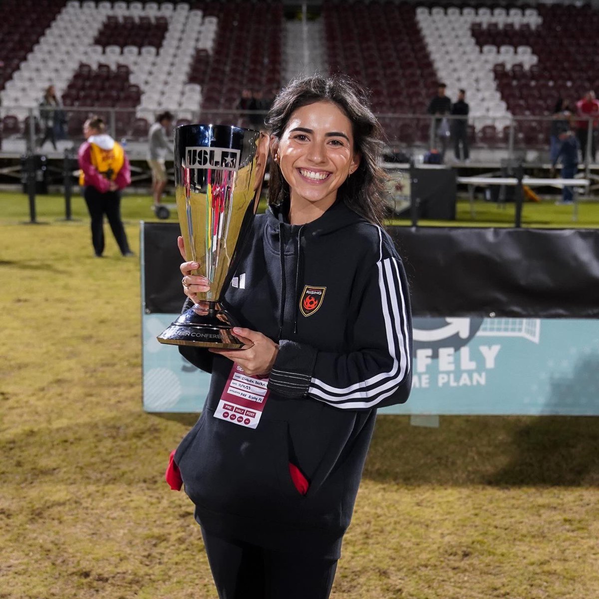 Isabella Duran tweet media