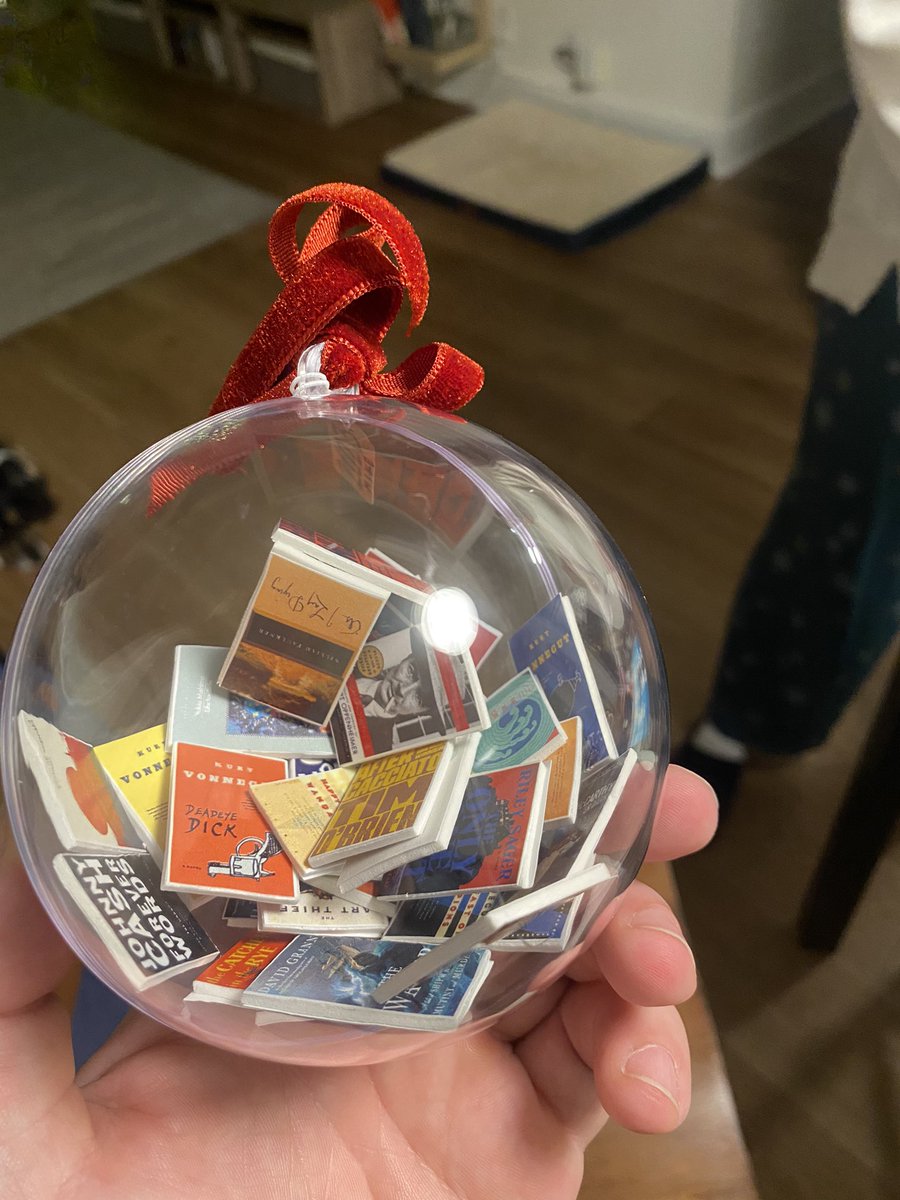 miketbolduc's tweet photo. Read a lot of great stuff this year.  Decided to keep a list and was rewarded when Shan made me an ornament with all the little books inside https://t.co/GmfWNLcoro