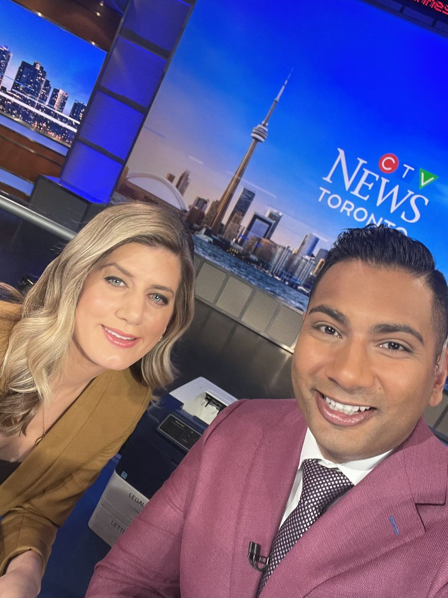 Ringing in the New Year @CTVToronto. Happy New Year everyone! ✨