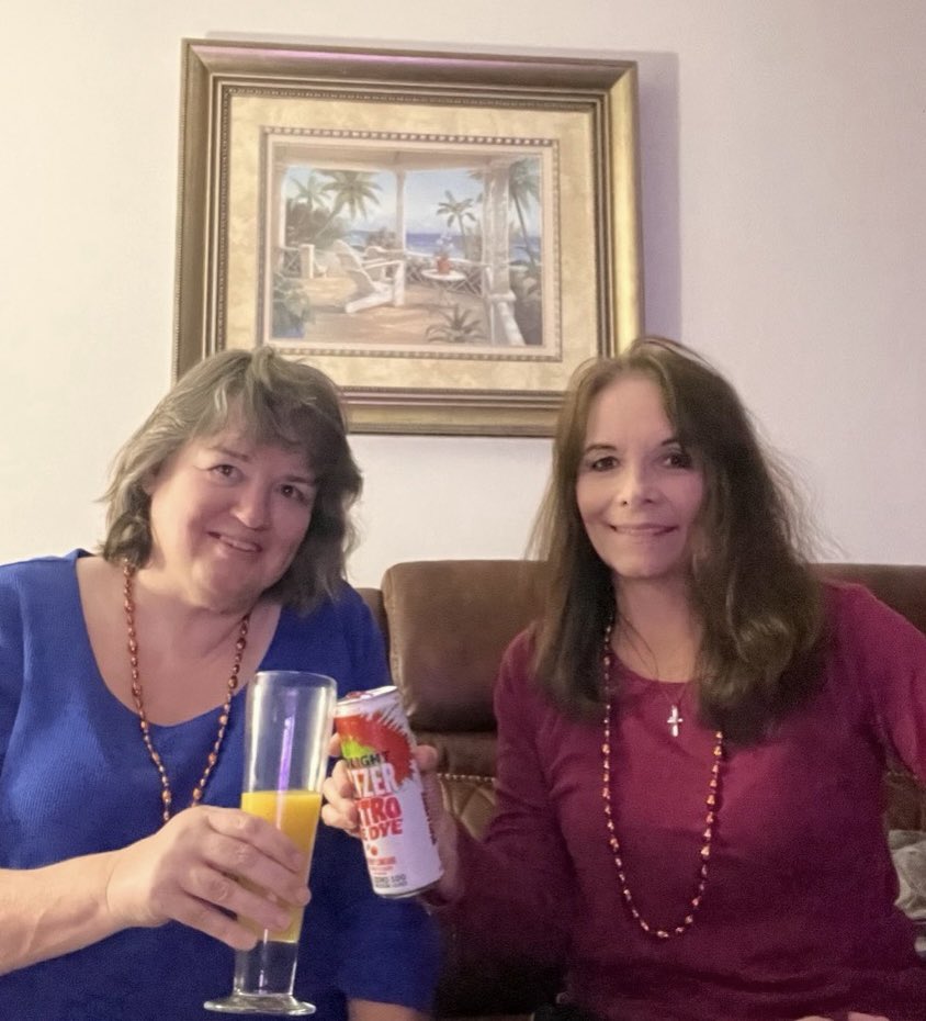 Happy New Year !  My friend and I are having a great time , playing trivia watching  Anderson &amp; Andy on #CNNNYE #HappyNewYear  #Godisthegreatest