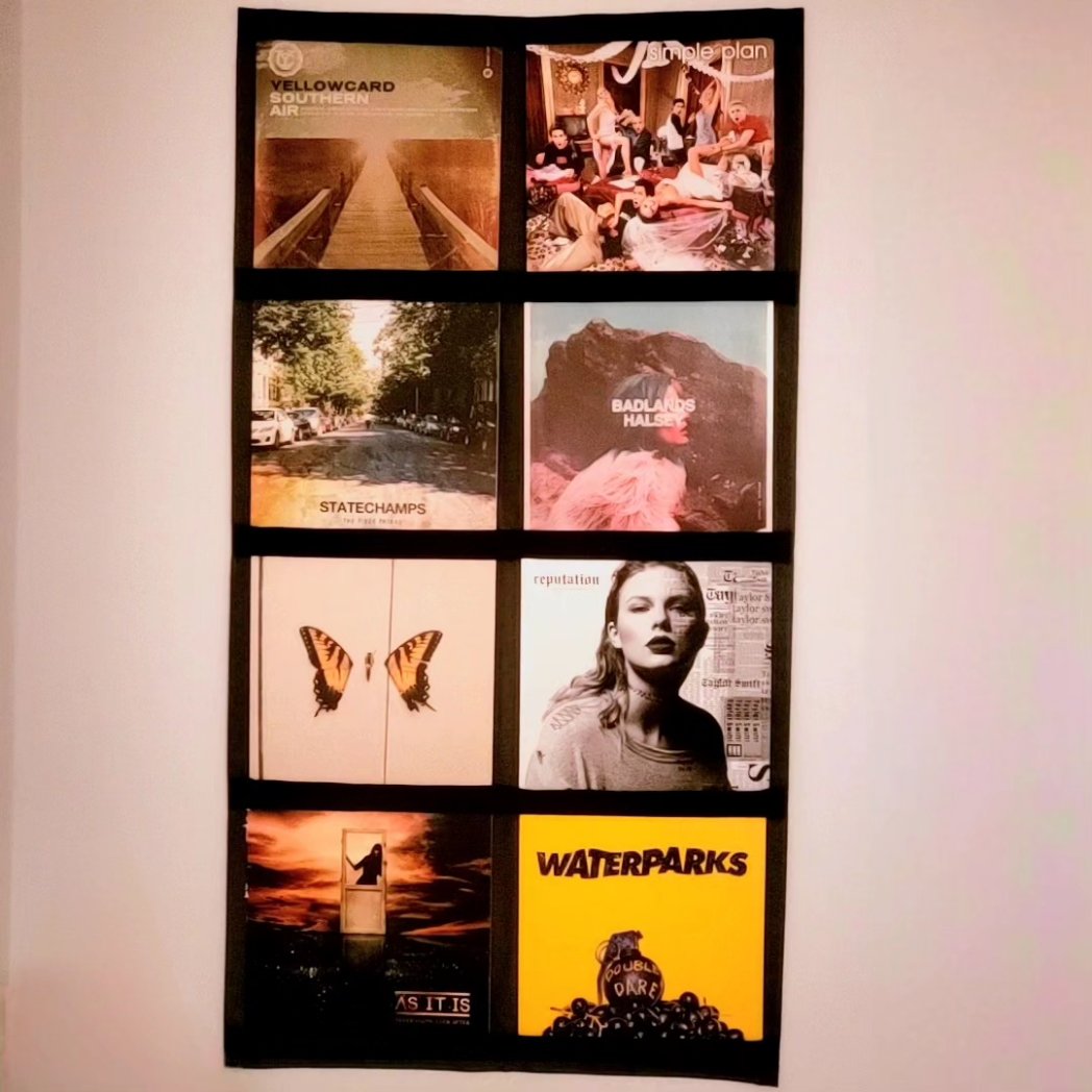 Spent the last few days setting up this nice little space in my room. I'm still waiting for my PC and keyboard, but i'm thrilled with how it turned out.  Especially the <a href="/RecordRoots/">Record Roots</a> displays for some of my records 🎧🎶