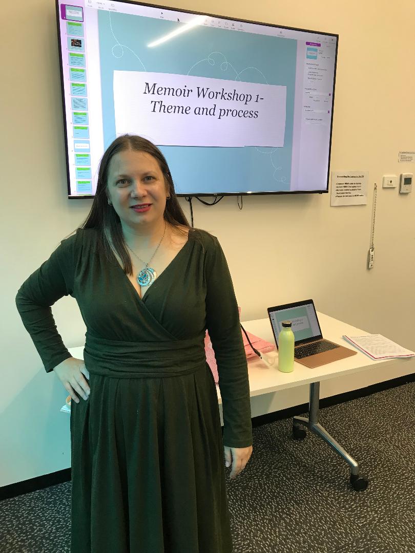 AmraPajalic's tweet photo. 2023 year in review blog post &amp; overview: Articles published: 14, Books published: 7, Radio appearances: 3,  Events: 6, Online courses: 2
https://t.co/KWxY80RCnl
#yearinreview #amwriting #bookmarketing #bookpublishing #indiepublishing #publishedauthor  #publishing https://t.co/RYgBFgcOX4