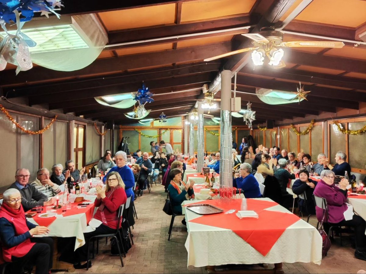 PDCava's tweet photo. Vi auguriamo un felice e sereno anno nuovo...
Tanti Auguri‼️ 🥳🥳🥳 https://t.co/tIKOHmqSpI