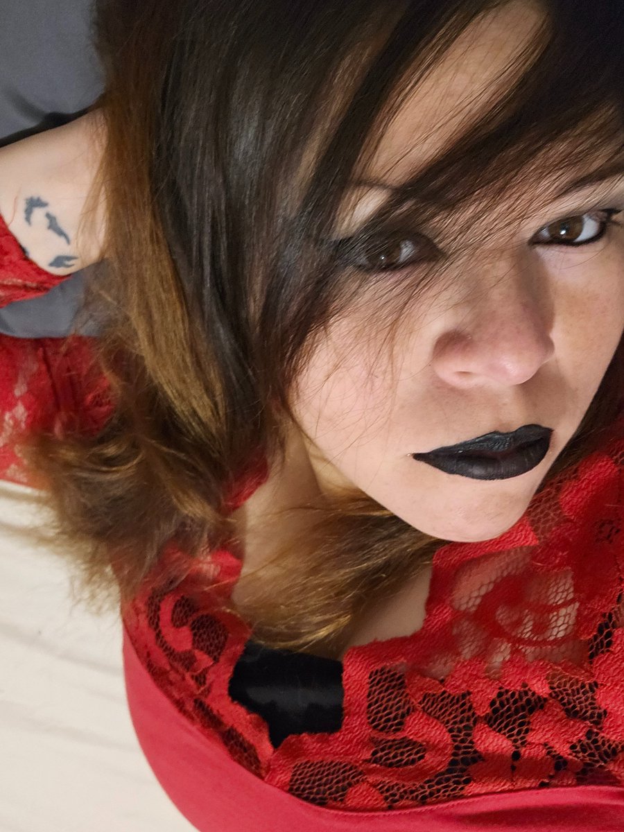 Veve🖤 tweet media